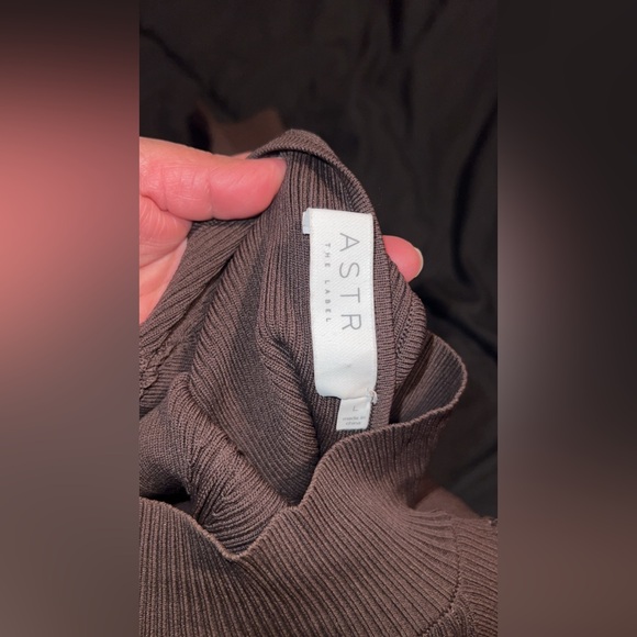 Astr Brown Ribbed Knit Top - Picture 2 of 5